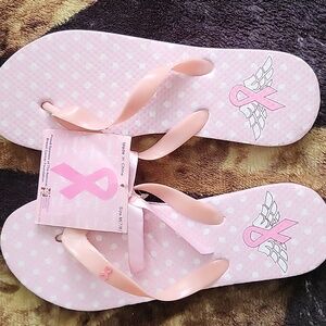 BNWT Breast Cancer 🎀 flip flop